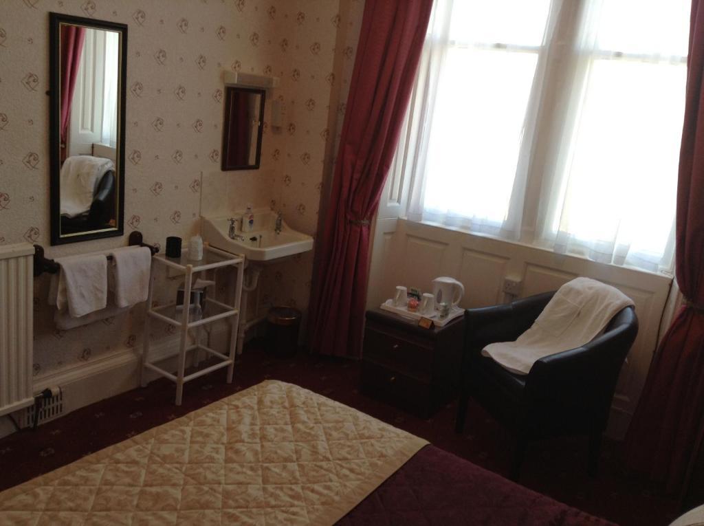 The Richmond Guest House Ayr Ngoại thất bức ảnh